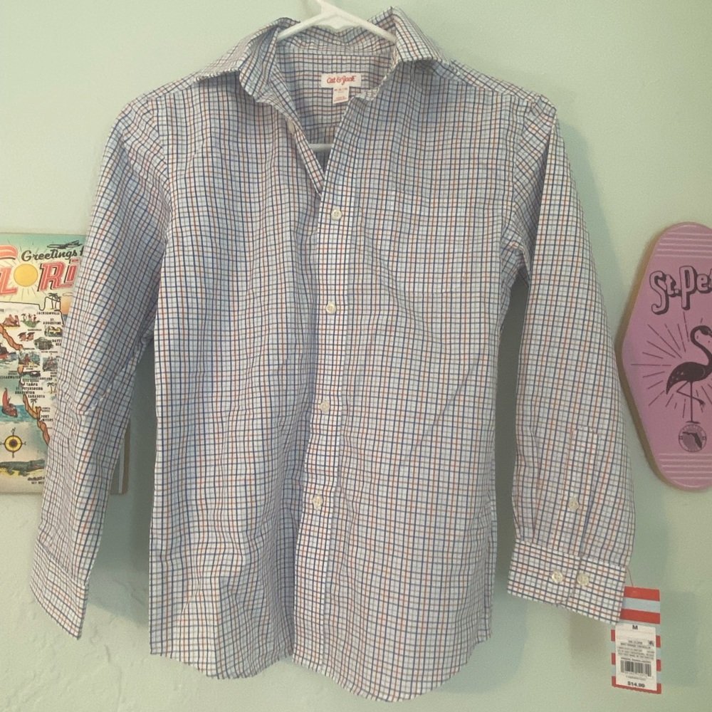 2 Cat & Jack boy’s button up shirts. Orange, blue, and white. Size M (8/10)